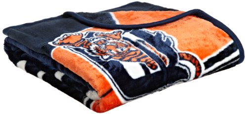 MLB 60-Inch-by-80-Inch Raschel Plush Blanket Speed Design