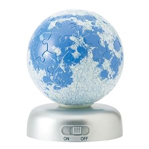 【クリックで詳細表示】3D球体パズル パズランタン 60ピース ザ・ムーン 2003-395【光るパズル】 (直径約7.6cm)