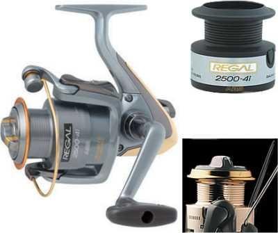 SportingGoods: Daiwa Regal 4i Series 4+1BB with Extra Spool 210yd 12lb Test, Clam Pack