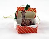 GIRAFFE in a RED GIFT BOX Christmas Ornament New Resin RGBA20
