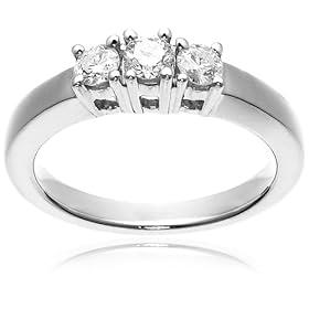 14k White or Yellow Gold Round 3-Stone Diamond Ring (1/2 cttw, I-J Color, I1-I2 Clarity)