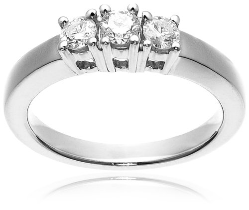 14k White or Yellow Gold Round 3-Stone Diamond Ring (1/2 cttw, I-J Color, I1-I2 Clarity)