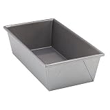 Calphalon 9 Loaf Pan by Calphalon