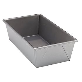 Click here to buy Calphalon 9 Loaf Pan by Calphalon.