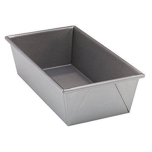 Calphalon 9 Loaf Pan by Calphalon