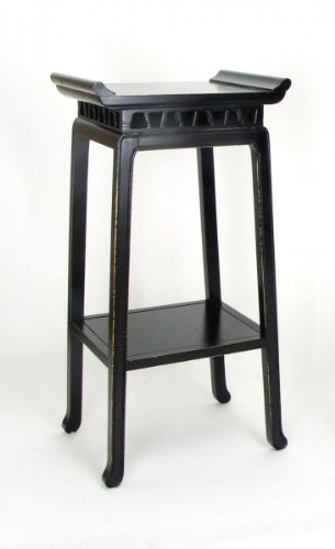 Small Chow Pedestal Table