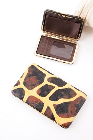 Giraffe Pattern Flat Wallet w/Checkbook Holder Clutch