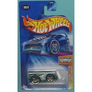 Mattel Hot Wheels 2004 Blings 1:64 Scale Green Lotus Espirit Die Cast Car #011