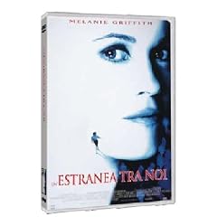 Una Estranea Fra Noi