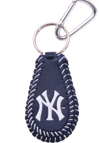 MLB New York Yankees Team Color Baseball Keychain