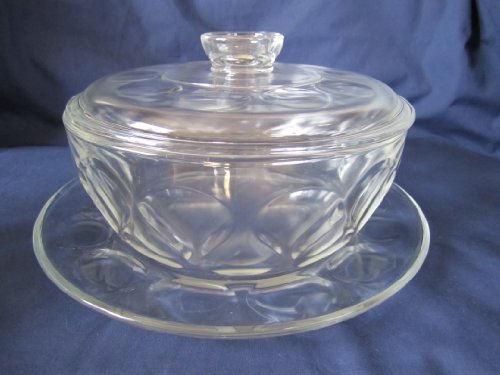 Vintage Pyrex Sculptured Glass Ovenware 2 1/2 Quart Casserole w/Lid and Tray - 3 piece set