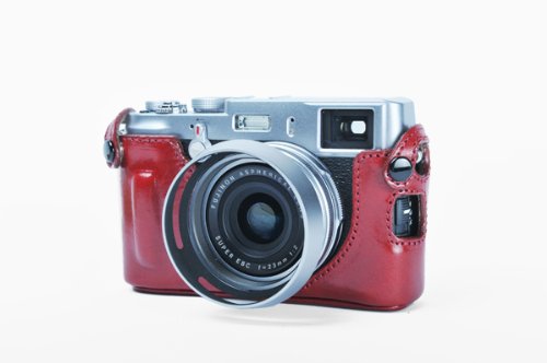 [アルティザン＆アーティスト] FinePix X100専用ボディケース LMB-X100　ボルドー
