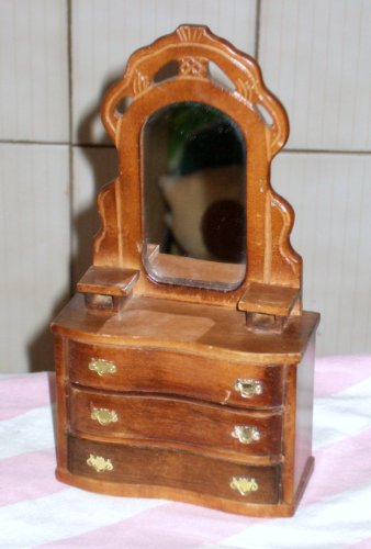 DOLLHOUSE FURNITURE MIRRORED DRESSER DOLLHOUSE FURNITURE MIRRORED DRESSER