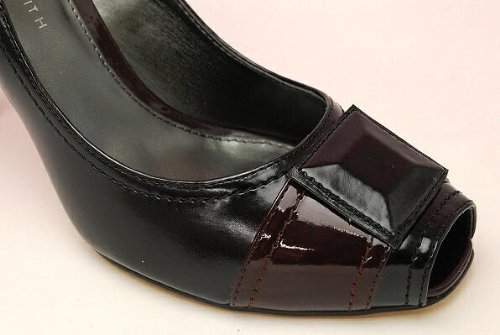 CHARLES & KEITH／チャールズ＆キース オープンスクエアトゥパンプス 630305