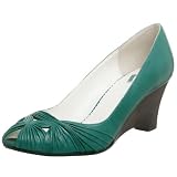 Report Footwear Women's Villa Slip-On
