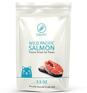 Wild Pacific Freeze Dried Salmon Cat & Dog Treats 2.5oz by TickledPet (2.5oz/1-Pack)