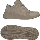Ladies New Balance 927 Walking Shoe by New Balance