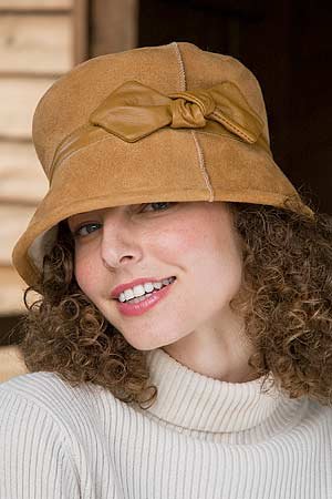 Womens Sheepskin Bow Hat