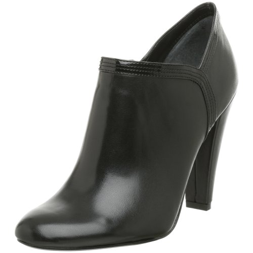 Nine West Women's Taglia Ankle Bootie,Black,9.5 M