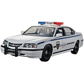 Revell Easy Kit 2005 Chevy Impala Police Car