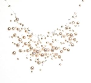 Oi! White Fresh Water Pearl and Crystal Necklace 42cm + 5cm Extender