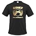 T-ShirtBedrucktes M�nner Rundhals T-Shirt in 190 gr/qm Qualit�t von B&C. Hochwertiges Comfort-Cut 
T-Shirt mit hochwertigem Aufdruck von Jayess!Das gro�z�gig und locker geschnittenes T-Shirt besteht 
aus 100% ringgesponnene Jersey-Baumwolle wurde im Rundstrickverfahrenhergestellt, d. h. es hat kein 
Seitenn�hte! Das T-Shirt wurde einlaufvorbehandelt und mit einem doppelt gelegtem 1x1 gerippten 
Halsb�ndchen mitElasthan versehen. Um den hohen Tragekomfort zu gew�hrleisten wurde im Nackenbereich 
eine zus�tzliche Stoffbahn vern�ht.DruckUnser verwendetes Flex- und Siebdruckverfahren erm�glicht 
sehr hochwertige und strapazierf�hige Drucke mit lang anhaltenderFarbechtheit und 
Haltbarkeit.Gr��entabelleUnter der Farbauswahl finden Sie einen Link: Siehe Gr��enangabe. Wenn Sie 
diesen Link folgenfinden Sie eine entsprechende Grafik mit den Gr��enabmessungen.�koTex - Die 
gepr�fte Sicherheit f�r hautfreundliche Textilen.Alle von uns verwendeten Artikel sind nach �ko-Tex 
Standard 100 zertifiziert. Sie sind damit �kologisch unbedenklich. Was hei�t das genau? Die 
zertifizierten Produkte von �ko-Tex werden seit 1992 auf m�gliche Schadstoffe, auf gesundheitliche 
und hautfreundliche Vertr�glichkeitgepr�ft. Diese Pr�fung wird j�hrlich wiederholt. Das Motto 
Textiles Vertrauen hat bereits einen hohen Bekanntheitsgrad.(Alle Preise inkl. Mwst.)