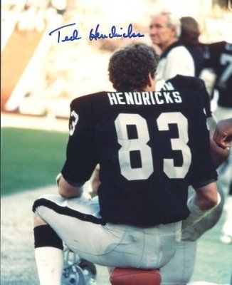 Ted Hendricks Autographed Oakland / Los Angeles Raiders 8x10 Photo ~ Hall of Famer