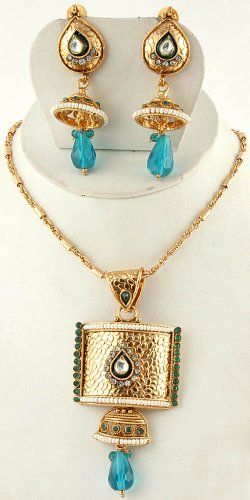 Sky-Blue Necklace Set with Faux Emerald - Copper Alloy with Cut Glass