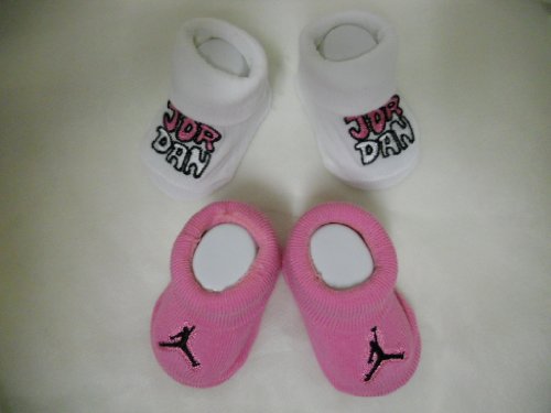 Nike Jordan Booties Girl NEW Born Baby Infant 0 6 Months White and Pink with Jordan Sign 2 PCS One Set New 41GF0StDymL Nike Jordan Booties Girl NEW Born Baby Infant 0 6 Months White and Pink with Jordan Sign 2 PCS One Set New