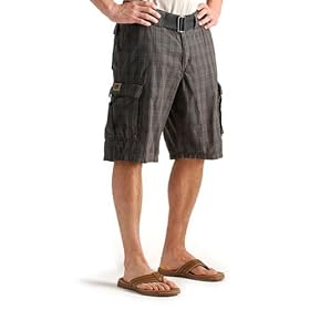 Men's Huntington Short sits lower on the waist with a loose seat and thigh for a comfortable fit with two side cargo pockets. 