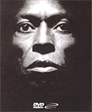 Revue Warner Vision France  / Miles Davis : Tutu [DVD audio]