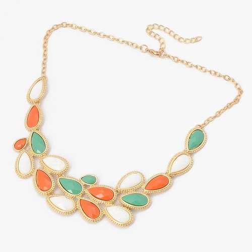Fashion Golden Chain Jewelry Colorful Resin Leaf Adorned Pendant Necklace Picture
