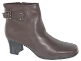 Clarks Women's Yvette Boots Dark Brown