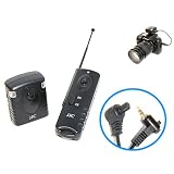 Funk Fernausl�ser/ Radio Wireless Controller f�r Canon EOS 40D, 50D, 5D, 5D MKII, 7D, 1D MK II, 1D MK III, u.v.a inkl. 1 Satz Qualit�ts Ersatzbatterien von Panasonic / Vartavon "JJC"
