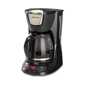 Black and Decker DE755B 12-Cup Coffeemaker, Black by Black & Decker
