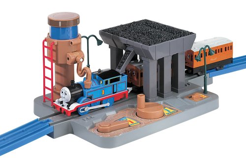 Childrens Toyshop  Toys : Tomy Thomas & Friends Motor Road & Rail: Water Tower & Coal Loader
