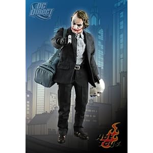 Hot Toys' The Dark Knight: 1:6 Scale Bank Robber The Joker by 