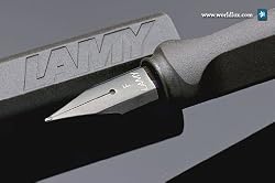 LAMY SAFARI FOUNTAIN PEN FINE