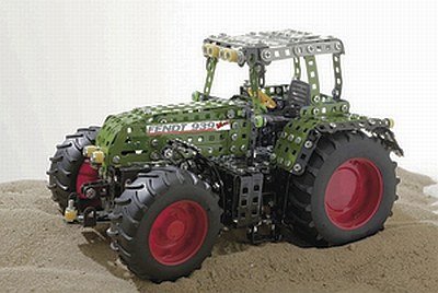 RCEE GmbH Tronico 10065 - Metallbaukasten Fendt 939 Vario Traktor