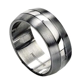 41GjAZBJvNL._SL500_AA280_ Proving Style Doesnt Have To Cost A Fortune : The Fred Bennett Stainless Steel Ring