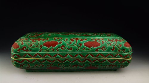 one Blue Glazed Porcelain Box with dragon pattern, Chinese Antique Porcelain, Pottery, Bronze, Jade, and Paintings in Dynasty Antique