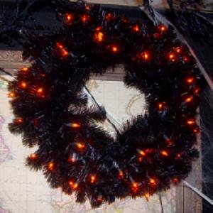 BLACK HALLOWEEN BRANCH WREATH - 24 PRE-LIT BLACK HALLOWEEN BRANCH WREATH W/200 TIPS,