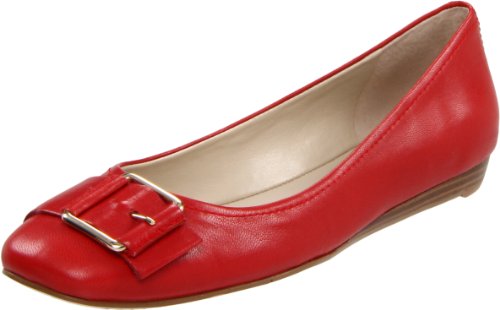 Nine West Women's Spectrum Flat