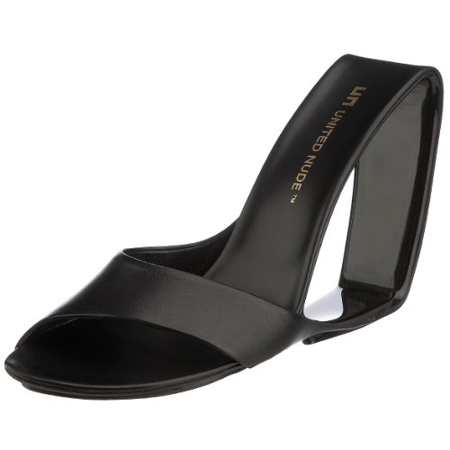 United Nude Women