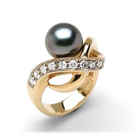 Tahitian Black Pearl Ring with Diamond in 14K Yellow Gold by Maui Divers of Hawaii