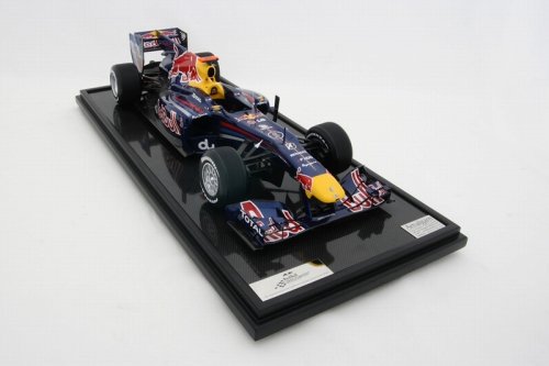レッドブルRB6　アブダビGP セバスチャン・ベッテル優勝モデル Amalgam1/8スケール