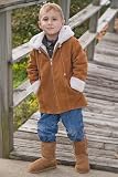 Review   / Kid's Hooded Shearling Coat