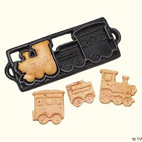 TRAIN Cast Iron CHRISTMAS MUFFIN PAN mold BAKEWARE