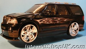 Childrens Toyshop  Third Party New : RC Range rover/ SUV - Under body lights and spining wheel hubs