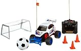 New Bright 2490C - Funk-Ferngesteuertes Fahrzeug mit Fussball, Maßstab 1:24